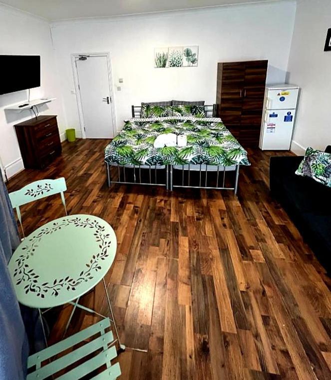 Woodgreen House Ξενοδοχείο Λονδίνο Εξωτερικό φωτογραφία